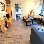 Frankes Mit Garten, 6 Einzelbetten, Parkplatz *
