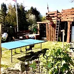 Frankes Lodge Apartment Mit Garten, 6 Einzelbetten, Parkplatz * Essen
