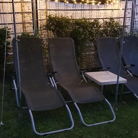 דירה Frankes Mit Garten Und Pool, 6 Einzelbetten, Parkplatz *