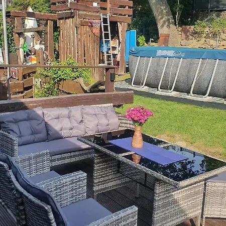 Frankes Mit Garten Und Pool, 6 Einzelbetten, Parkplatz Apartment