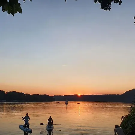 Appartement Frankes Mit Garten Und Pool, 6 Einzelbetten, Parkplatz *