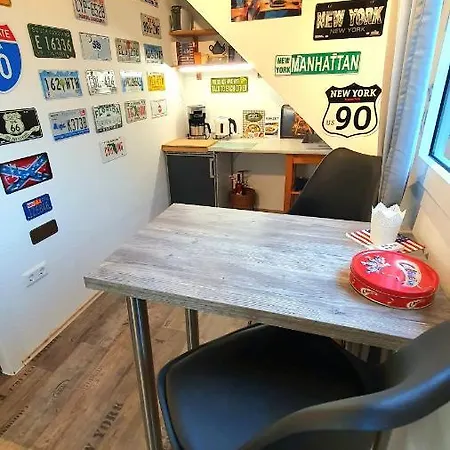 Frankes Mit Garten Und Pool, 6 Einzelbetten, Parkplatz אסן