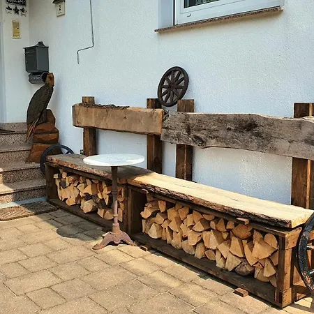 Frankes Mit Garten, 6 Einzelbetten, Parkplatz