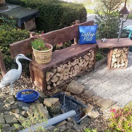 Frankes Mit Garten Und Pool, 6 Einzelbetten, Parkplatz Appartement