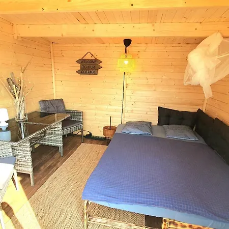 Appartement FRANKES LODGE Apartment mit Garten und Pool