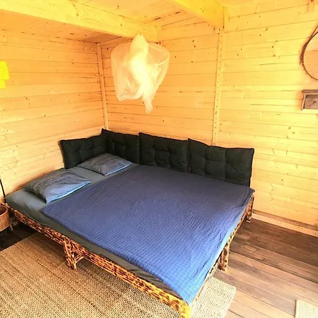 FRANKES LODGE Apartment mit Garten und Pool Appartement *