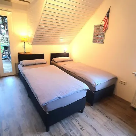 Frankes Apartment, Mit Garten, Parkplatz *