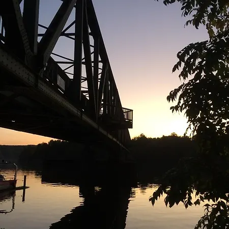 Frankes Mit Garten Und Pool, 6 Einzelbetten, Parkplatz *