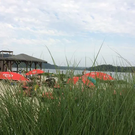 Appartement Frankes Mit Garten Und Pool, 6 Einzelbetten, Parkplatz Essen