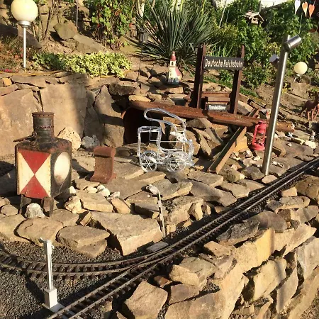 דירה Frankes Mit Garten Und Pool, 6 Einzelbetten, Parkplatz *