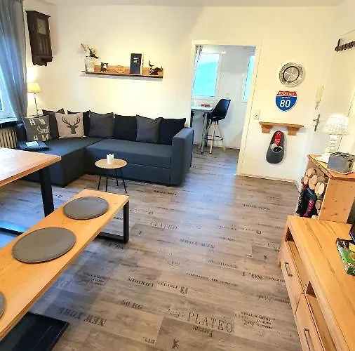 FRANKES LODGE Apartment mit Garten und Pool *
