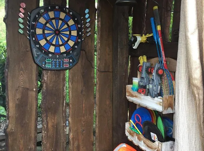 דירה Frankes Mit Garten Und Pool, 6 Einzelbetten, Parkplatz