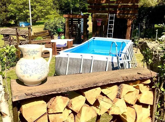 Frankes Mit Garten Und Pool, 6 Einzelbetten, Parkplatz شقة